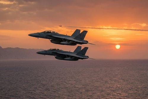 EU suma dos aviones perdidos en una jornada crítica mientras la búsqueda de un tripulante sigue activa