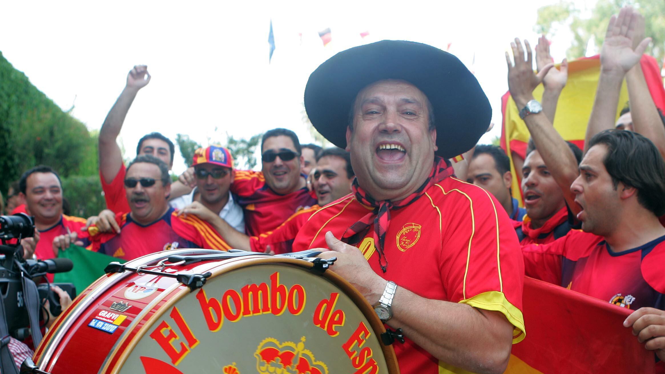 ‘Manolo el del bombo’