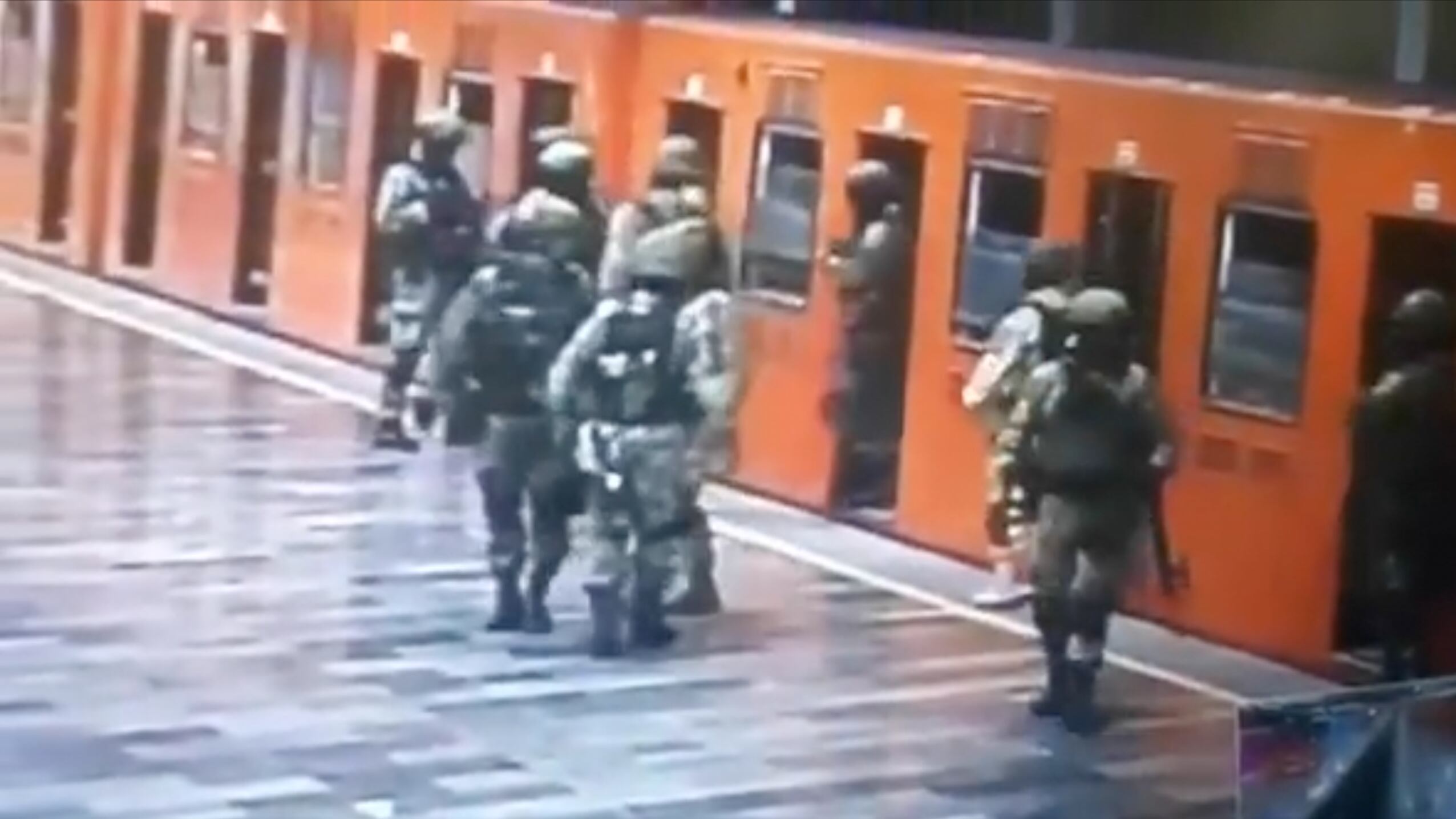 Las acciones de militares se llevaron a cabo en el servicio de transporte. (Especial)