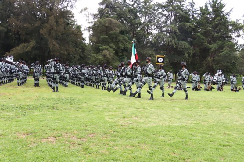 El comandante Luis Rodríguez Bucio encabezó la ceremonia de Pase de Revista de Entrada de la FERI.