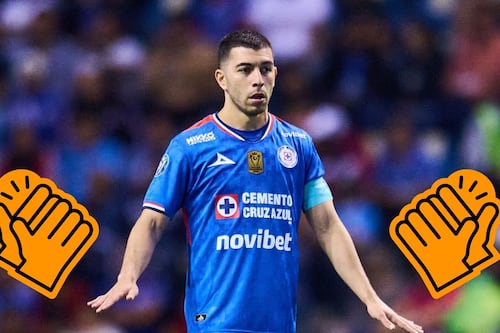 Erik Lira enciende las redes sociales por gran detalle con aficionado del Cruz Azul: Video