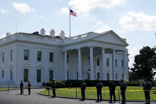 ¿Ataque en la Casa Blanca? Trump confirma detención del “animal” que atacó a dos agentes