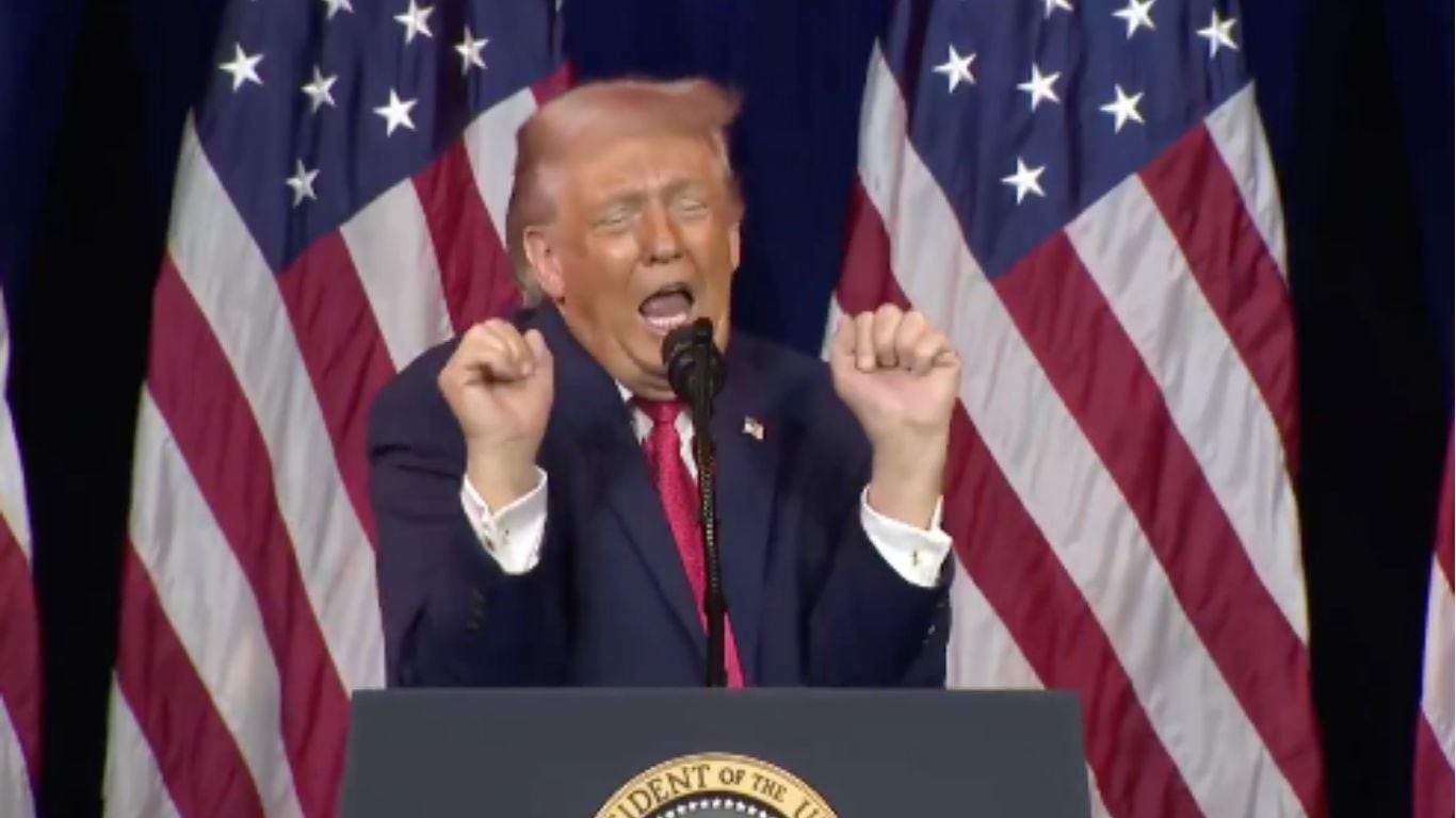 Donald Trump bailando