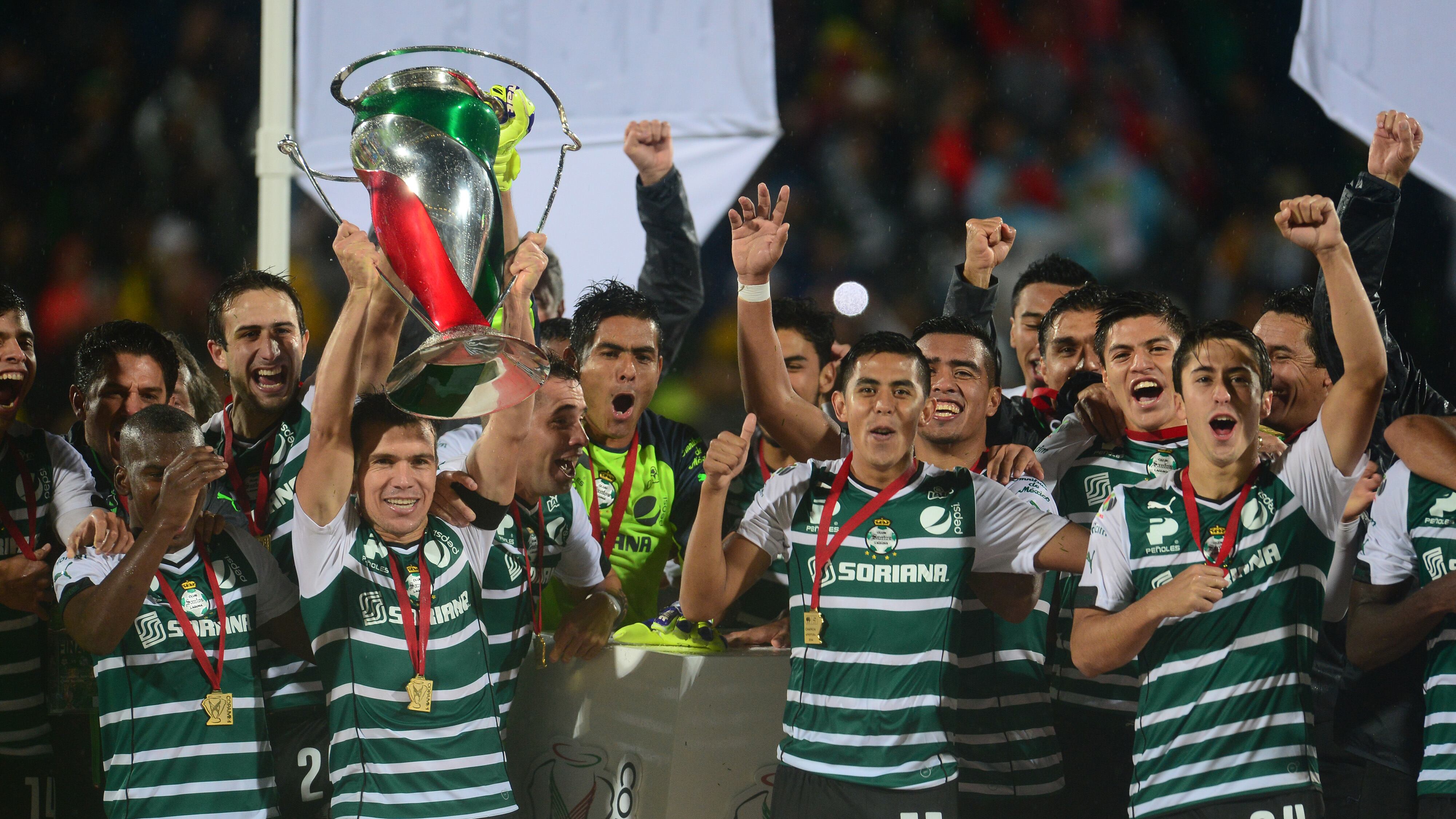 Un histórico de Santos se unirá a las figuras que jugarán la King League.