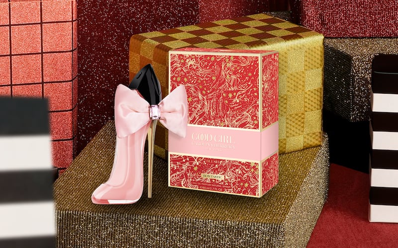 Dúos para labios y pestañas, iluminadores, tratamientos dermatológicos de alta eficacia, maquillaje con brillo de fiesta y rituales corporales que elevan cualquier rutina