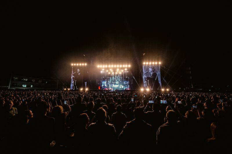 El cantante logró sold out en su primer concierto en el Foro Sol.