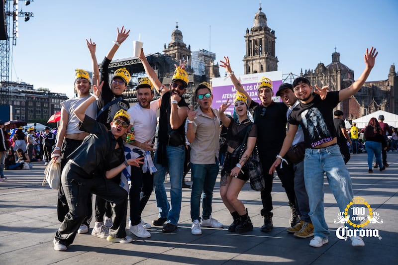 Corona conmemoró 100 años de historia con un concierto gratuito de Shakira en el Zócalo de la Ciudad de México, como un regalo a los mexicanos. El evento reafirmó su vínculo cultural con el país y su compromiso de seguir impulsando el progreso y el talento nacional
