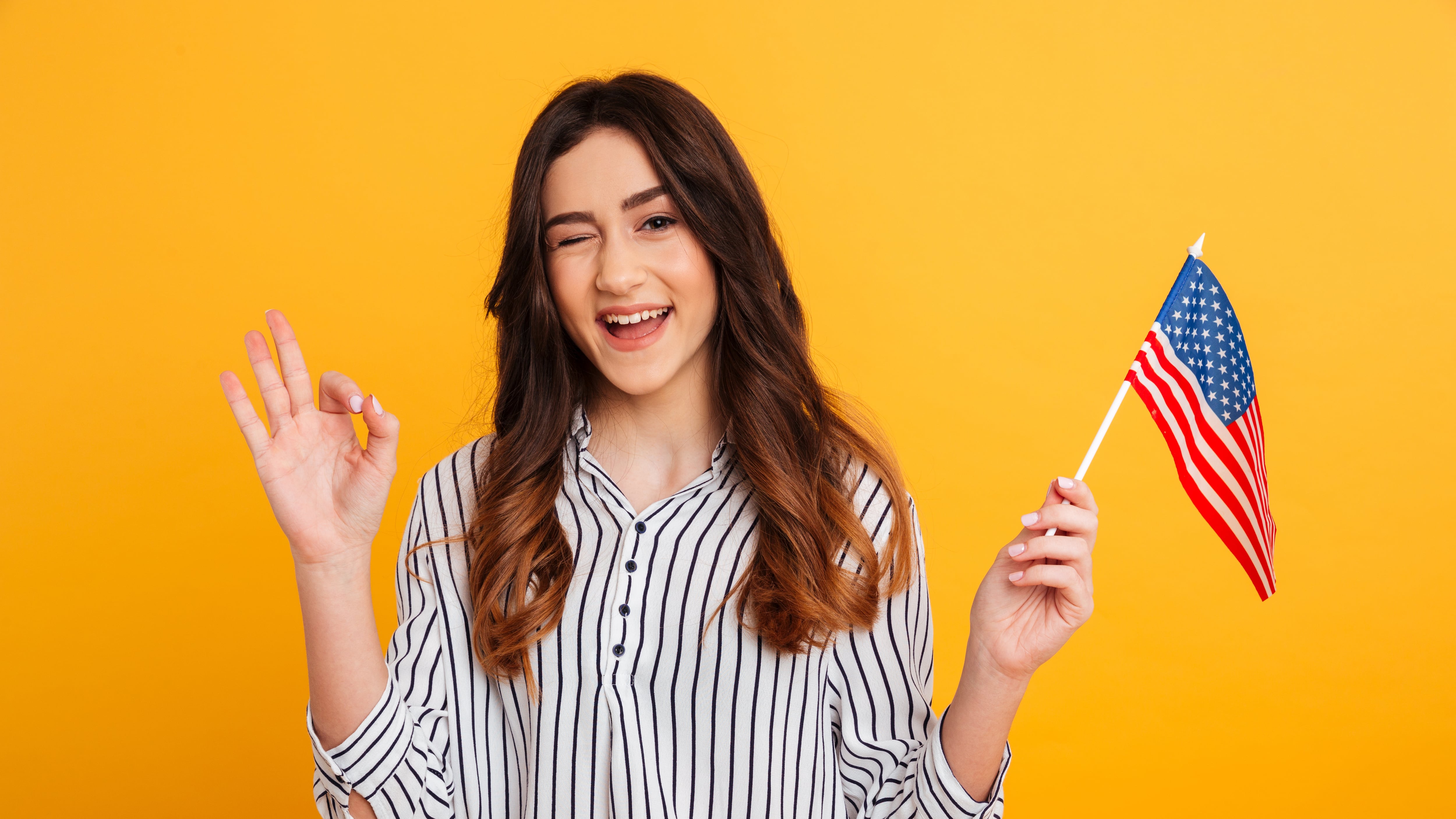 Hablar más de un idioma cambia tu cerebro: así lo demuestra la neurociencia