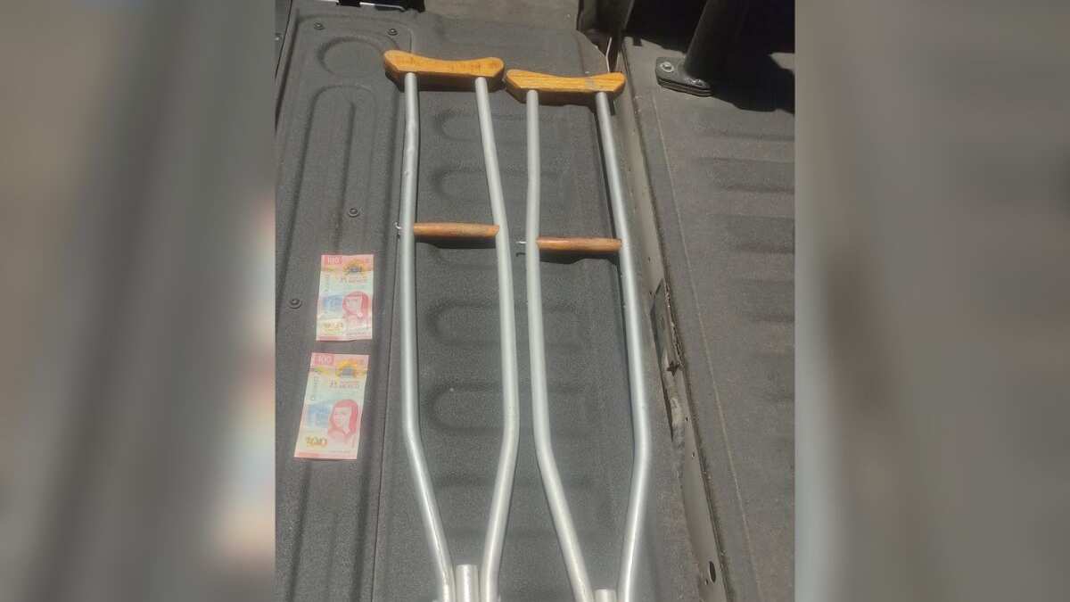 Golpea a mujer con muleta y la asalta en Álvaro Obregón.