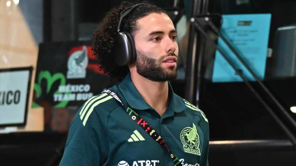 Chino Huerta tuvo un recibimiento hostil en Honduras.