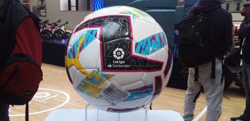 Algunas imágenes de la presentación del balón de LaLiga