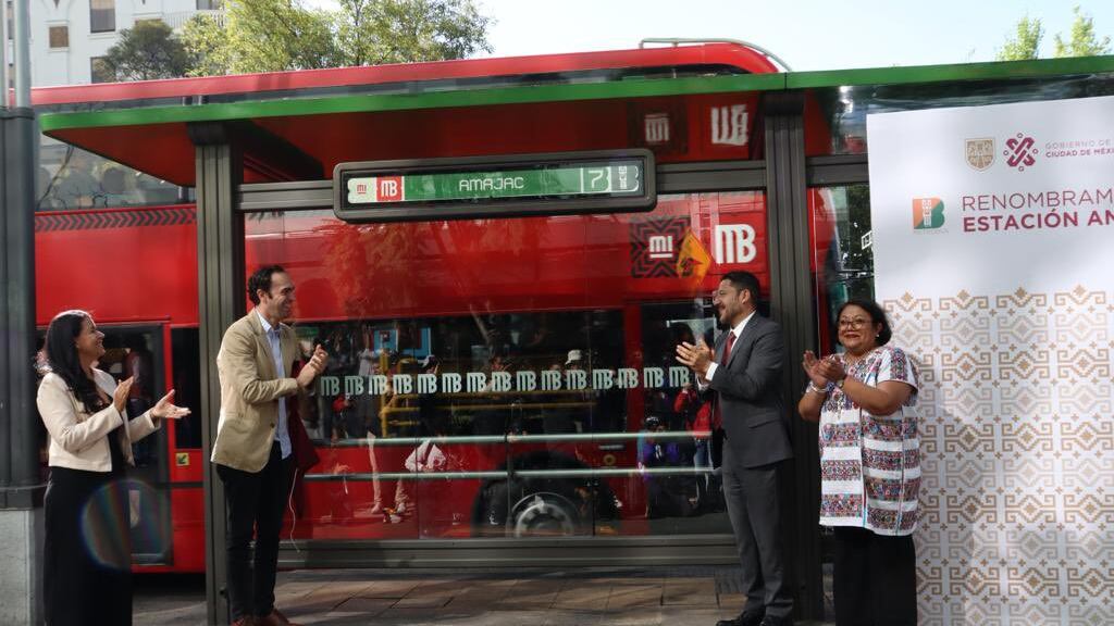 El jefe de Gobierno, Martí Batres, aplaudió el cambio del nombre de la estación. (Metrobús)