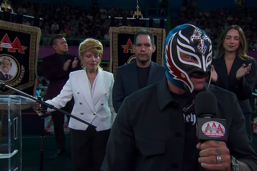 ¡Terremoto en la lucha libre! Rey Mysterio toma el mando de AAA como gerente general