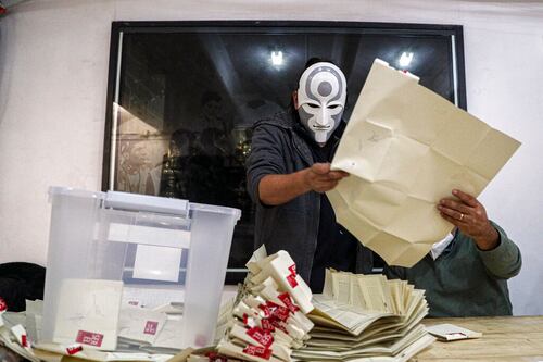 Independientes ganan elecciones constituyentes en Chile