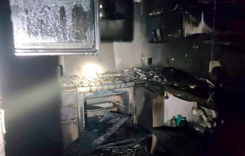 El fuego se propagó velozmente a través de uno de los departamentos.