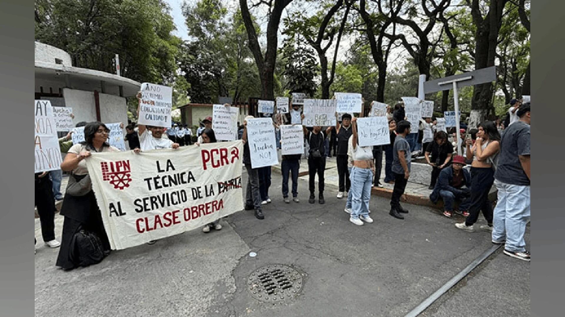 Protestas en el IPN continúan; alumnos aseguran que demandas siguen sin respuesta