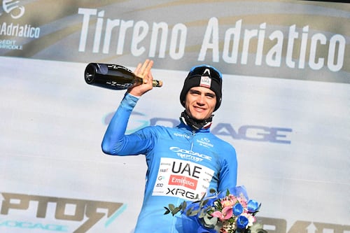 Ilusión mexicana: Isaac del Toro recupera el trono en la Tirreno-Adriático