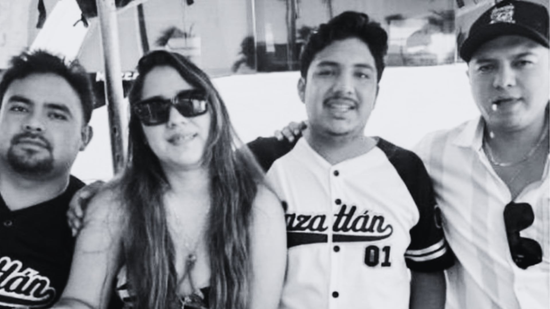 Las víctimas desaparecieron tras rentar vehículos razer en el malecón de Mazatlán; autoridades localizaron las unidades abandonadas mediante GPS.