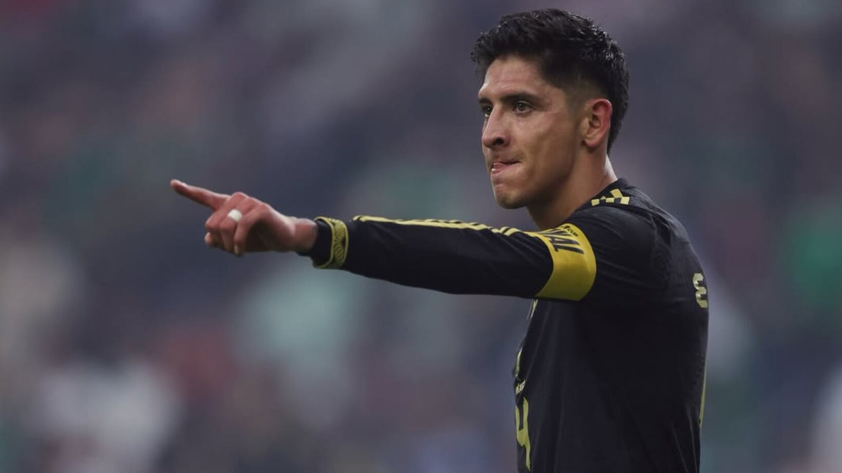 Edson Álvarez dejará al West Ham.