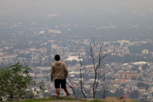 El smog no celebra: pirotecnia y quemas empeoran la contaminación en CDMX