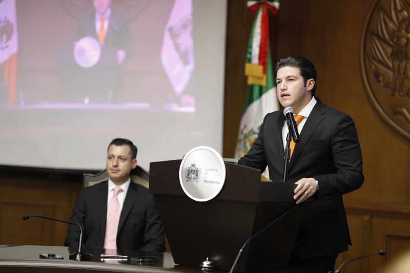 Samuel García, gobernador de Nuevo León, reconoció la labor el munícipe durante su año de administración.