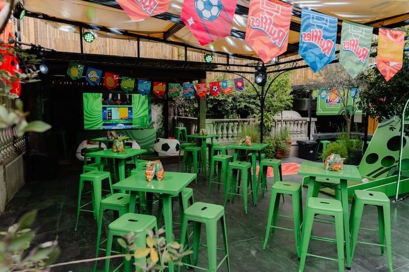Desde terrazas con vista al Ángel de la Independencia hasta fan zones con pantallas gigantes y experiencias inmersivas, estos espacios prometen convertir cada encuentro en una auténtica celebración.