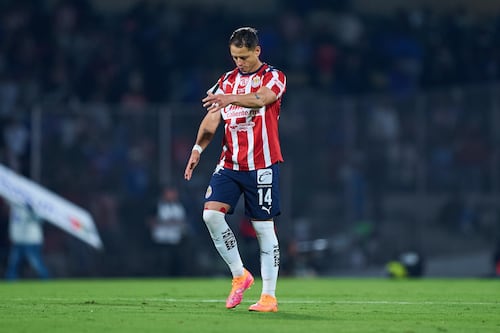 “Pensé en retirarme”: Chicharito revela el infierno que vivió tras su fracaso con Chivas