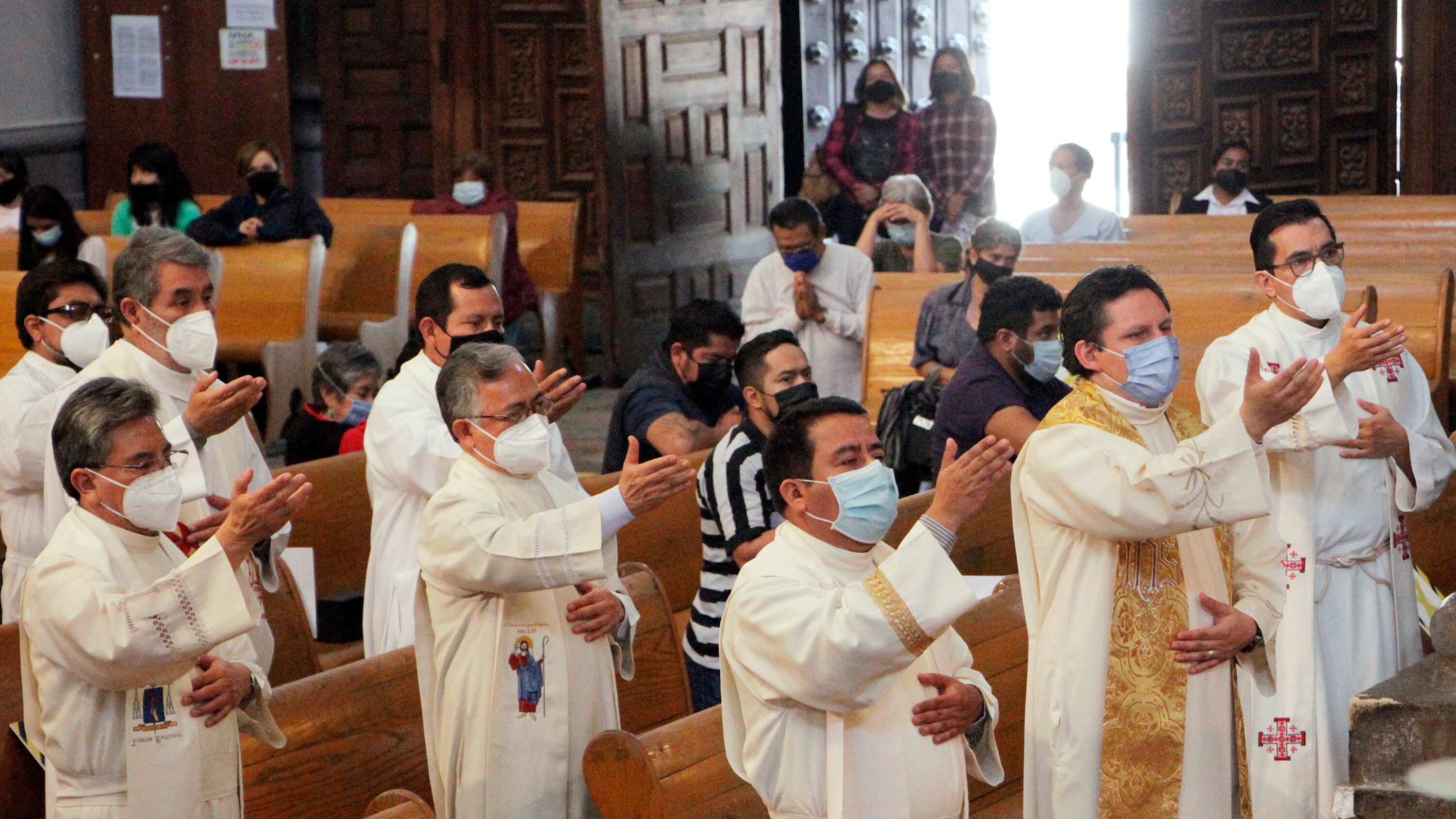 Suman 48 sacerdotes que fallecen durante pandemia