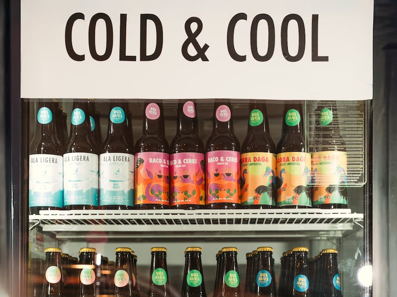 Disfruta auténtica cerveza hecha en México y un innovador menú fusión chino-tijuanense