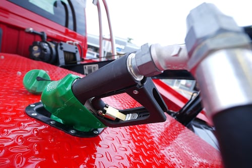 Así amaneció la gasolina en la CDMX hoy: consulta cuánto cuesta la regular, premium y diésel