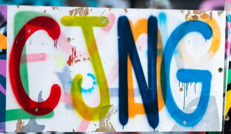 Indagan si CJNG reclutó a menor que mató a Carlos Manzo; vinculan arma en ataques contra Caballeros Templarios