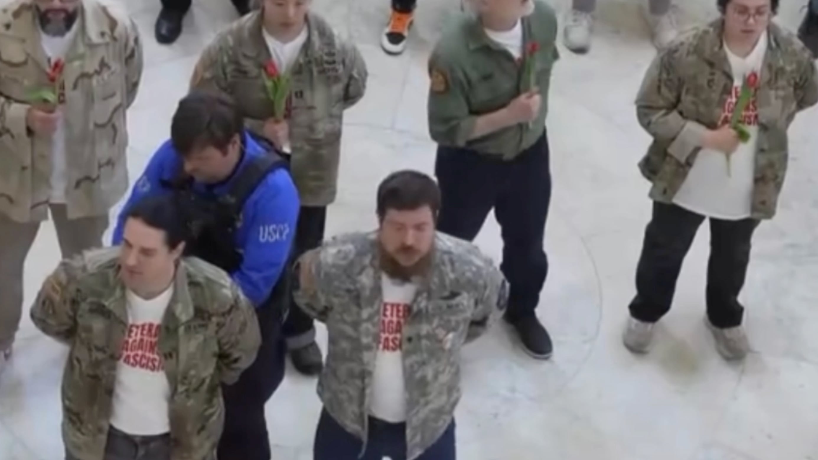 La protesta ocurre en medio de tensiones crecientes y ante el posible fin de una tregua entre Estados Unidos, Israel e Irán.