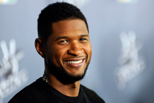 Usher revela con dulzura la canción que sonó cuando nació su hijo Sire