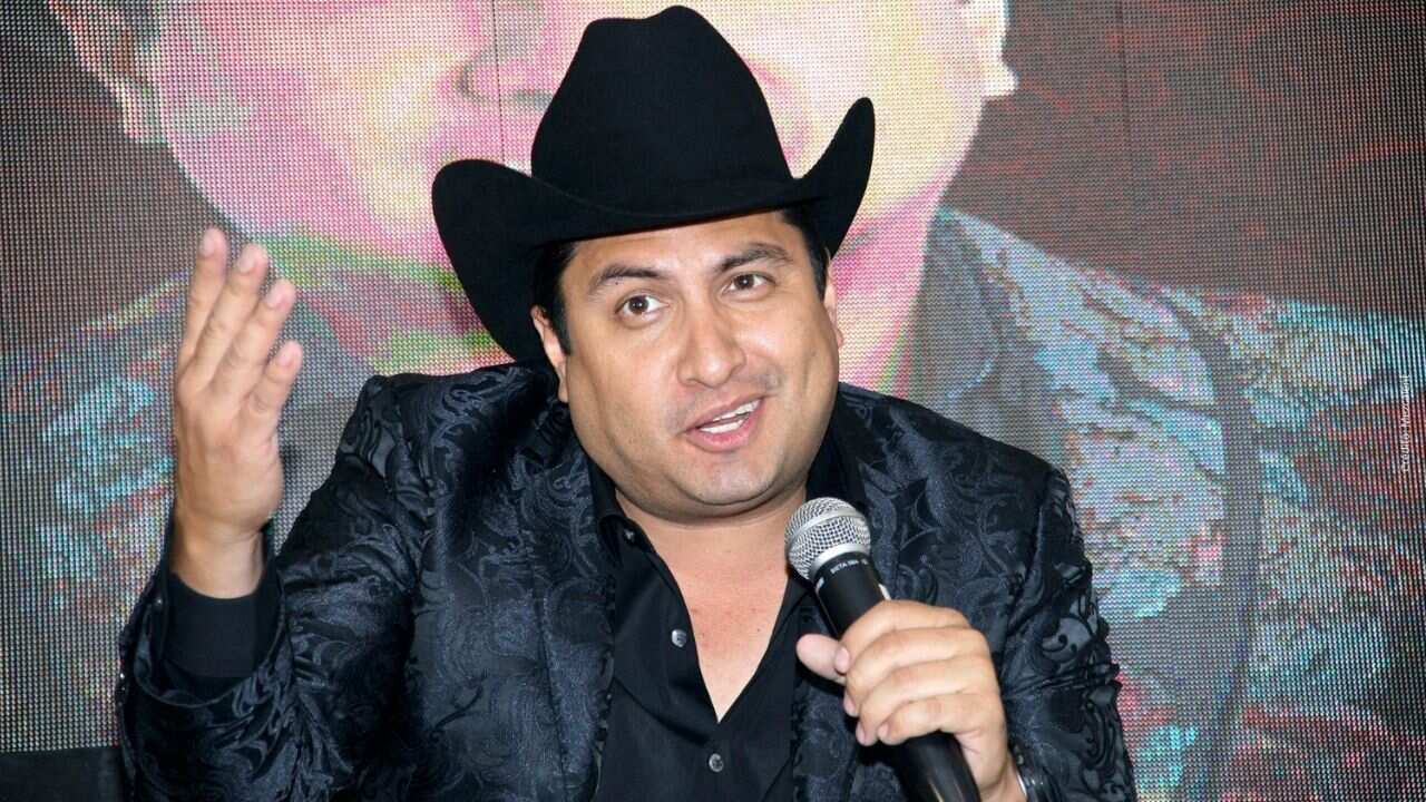 Un hombre se hizo viral tras reclamarle a su ex por tener una relación con Julión Álvarez