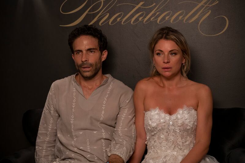 Ludwika Paleta y Osvaldo Benavides estrenan Noche bodas,