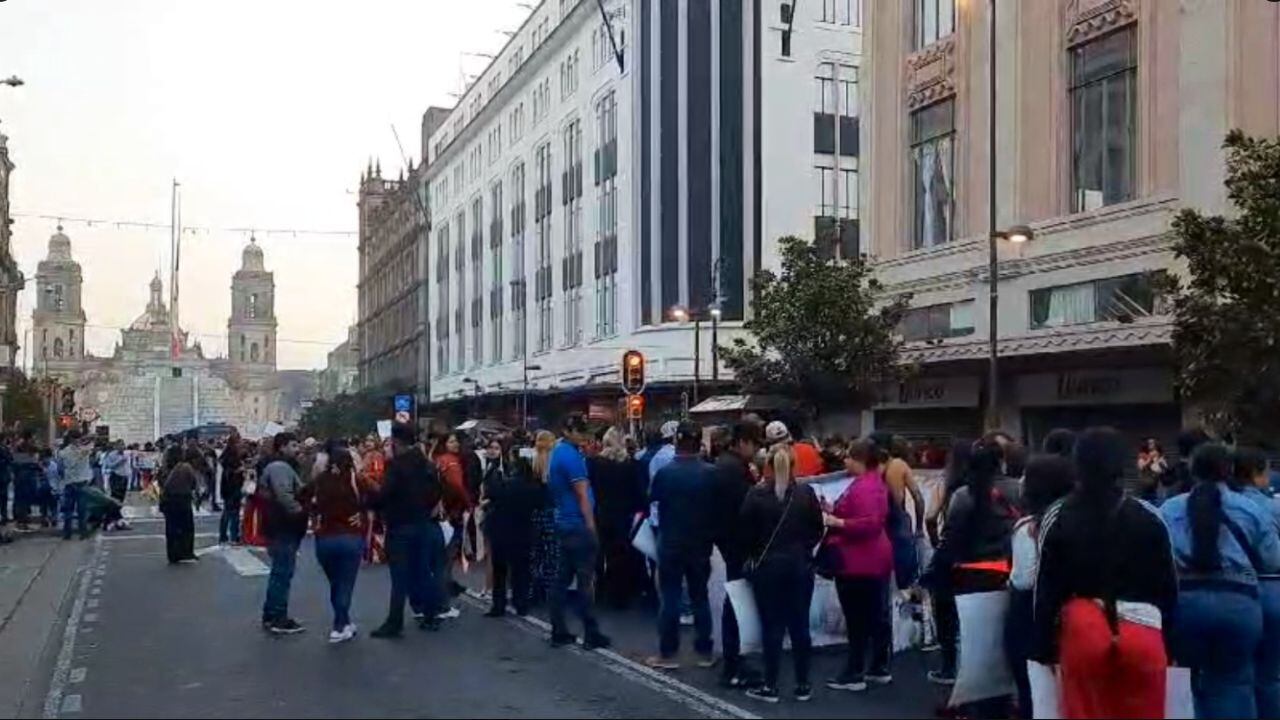 Caravana Universidad Autónoma de Sinaloa en CDMX: Exigen autonomía y rechazan reforma estatal