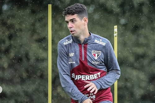 Oscar, jugador brasileño, es hospitalizado de emergencia: Se desmayó en un entrenamiento