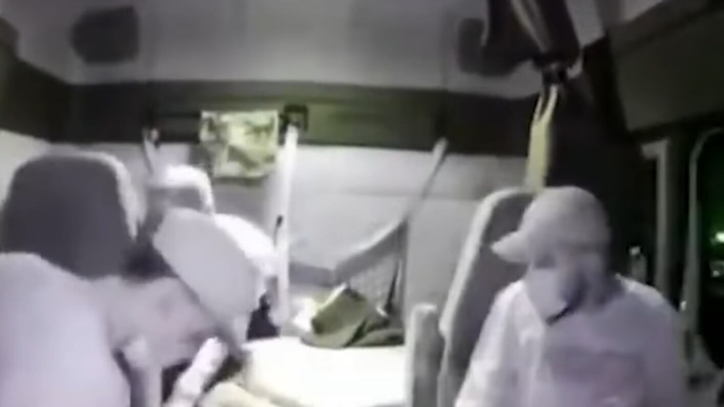 Los asaltantes no se percataron de que estaban siendo grabados.