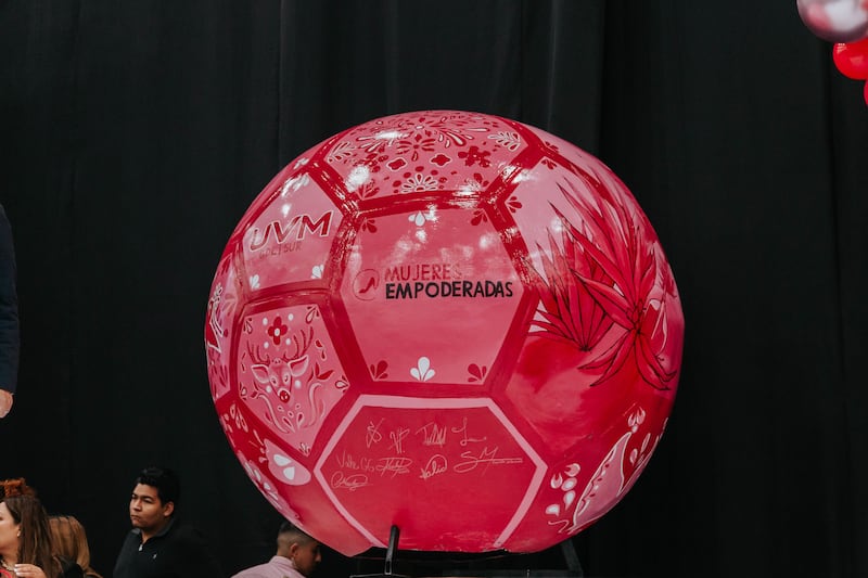 Anunciaron la presencia de balones gigantes en todos los municipios del estado. CORTESÍA
