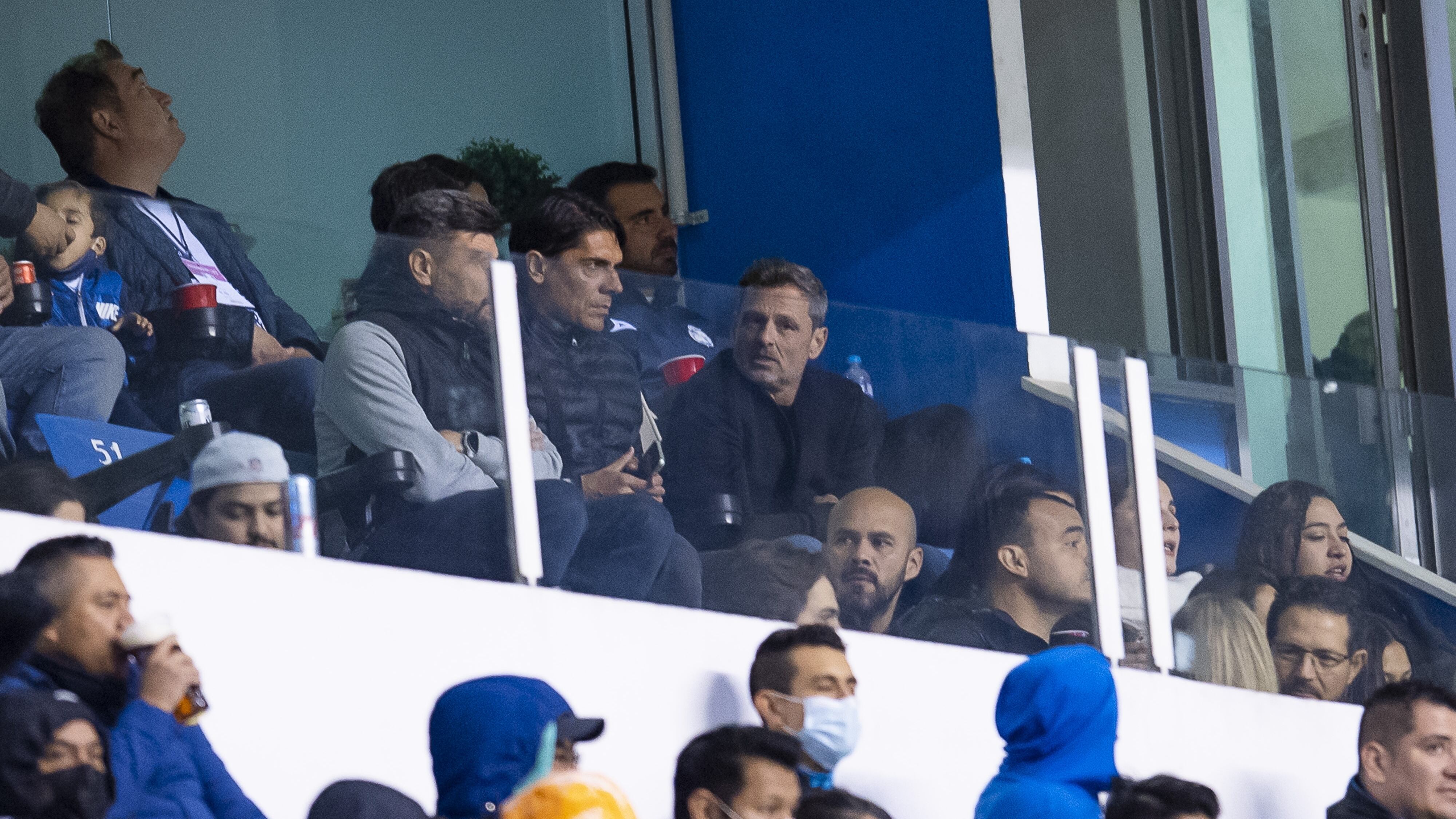 Diego Cocca estuvo acompañado de Rodrigo Ares de Parga