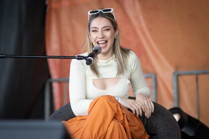 La espera terminó, este sábado 7 de octubre se lleva a cabo la nueva edición del Festival Pulso GNP en el Autódromo de Querétaro, mismo que será testigo de la presentación de Morat, Sebastián Yatra, Lasso, Gera Mx, Allison, Austin TV, entre otros artistas.