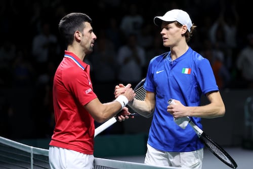 Sinner vence a Djokovic en dos ocasiones y lleva a Italia a la final de la Copa Davis
