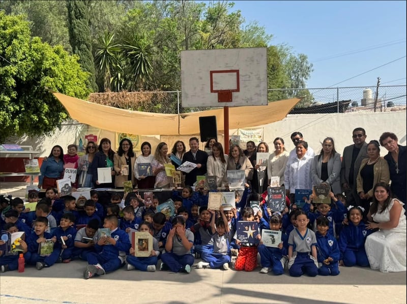 Fundación Nature donación de libros