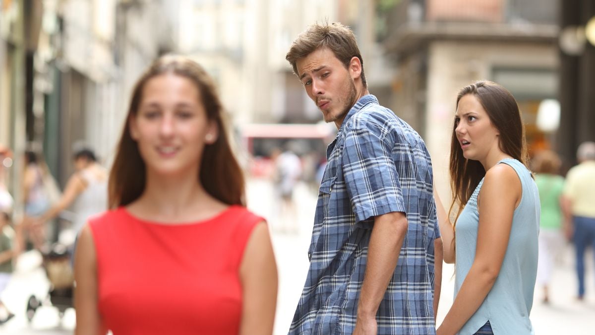 En esta fecha especial, algunas personas, incluso las casadas, deciden mostrar su afecto fuera del matrimonio.