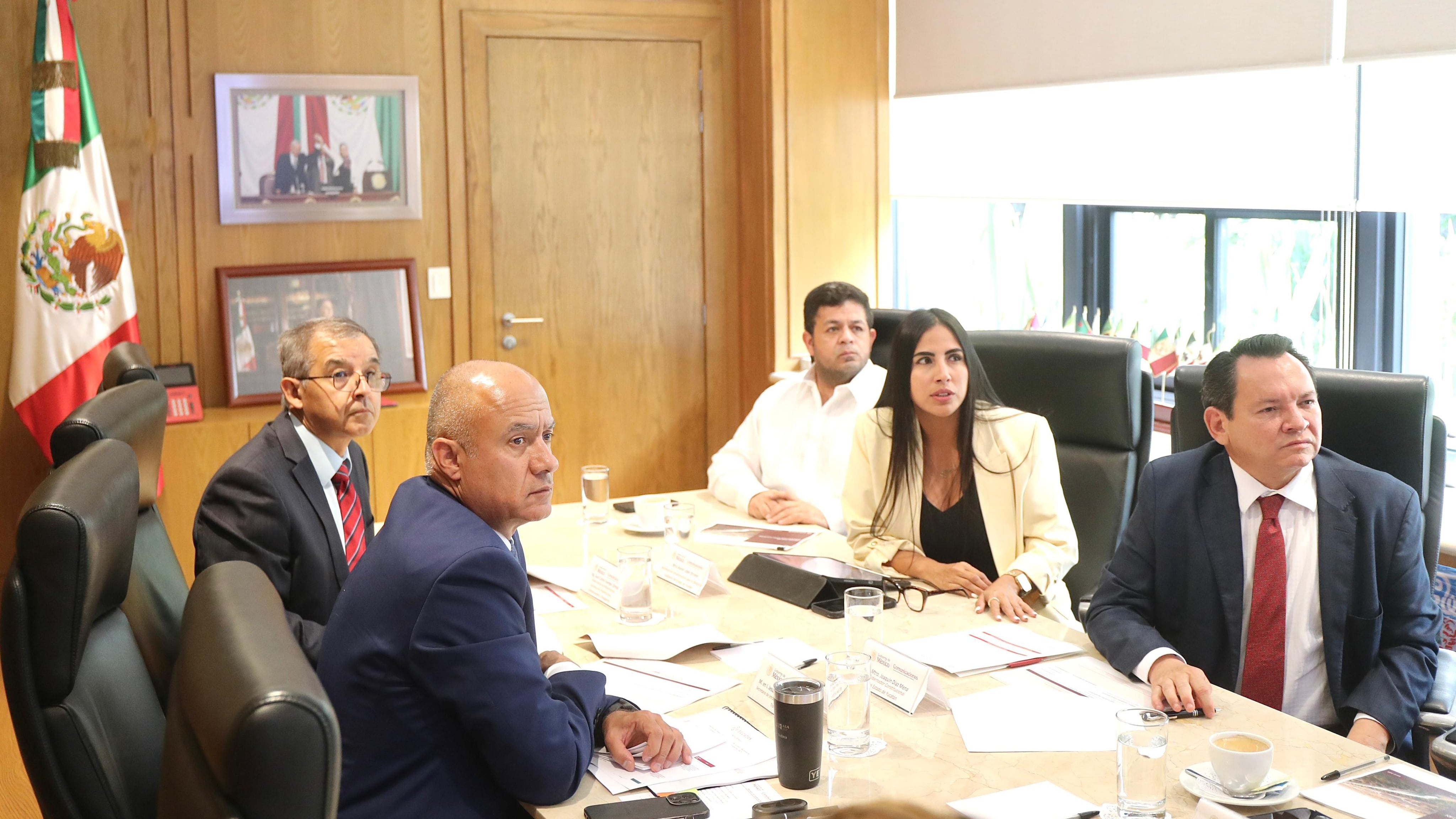 Como parte del Programa Sectorial de Infraestructura, Comunicaciones y Transportes 2025-2030, se ha dado continuidad a obras prioritarias, a la construcción de carreteras y vías férreas.