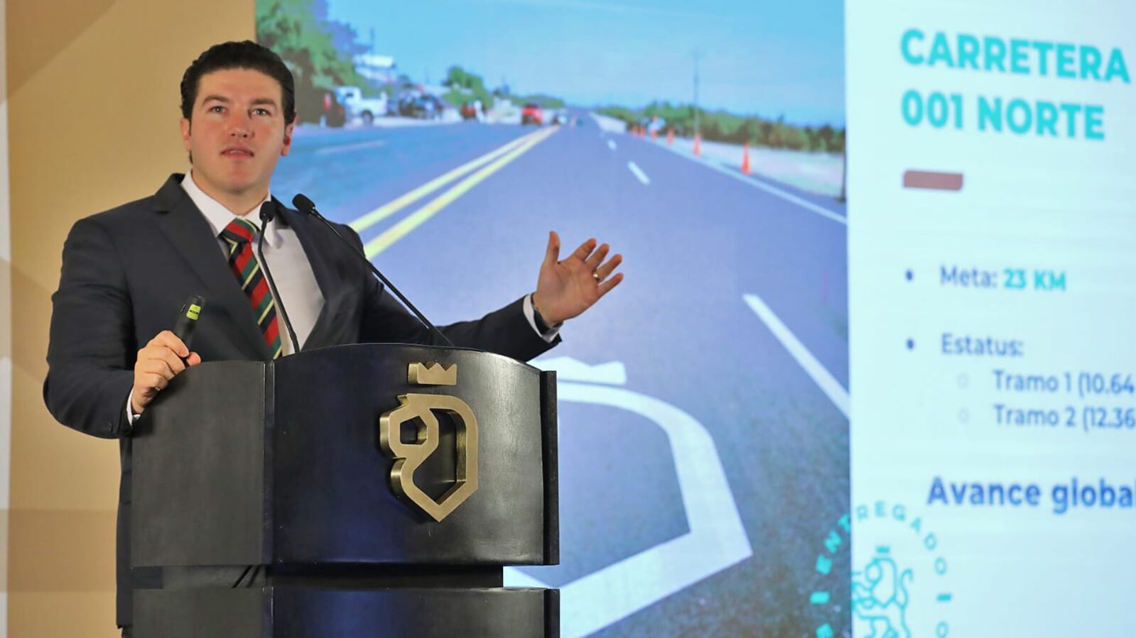 García reiteró que su gobierno es incorruptible y que hay "lana" para todos los proyectos.