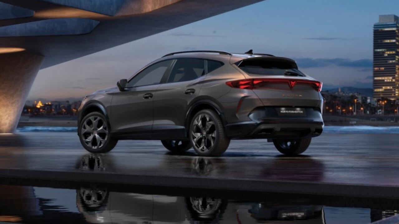 El Híbrido conectable se actualizó proponiendo un sistema con mayor potencia, compuesto por un motor turbo de gasolina.