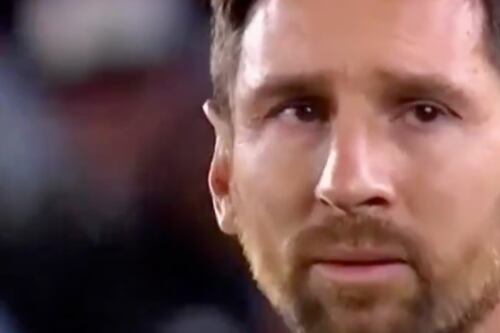 ¡Fin de una era! Messi llora durante calentamiento de su último juego en Argentina