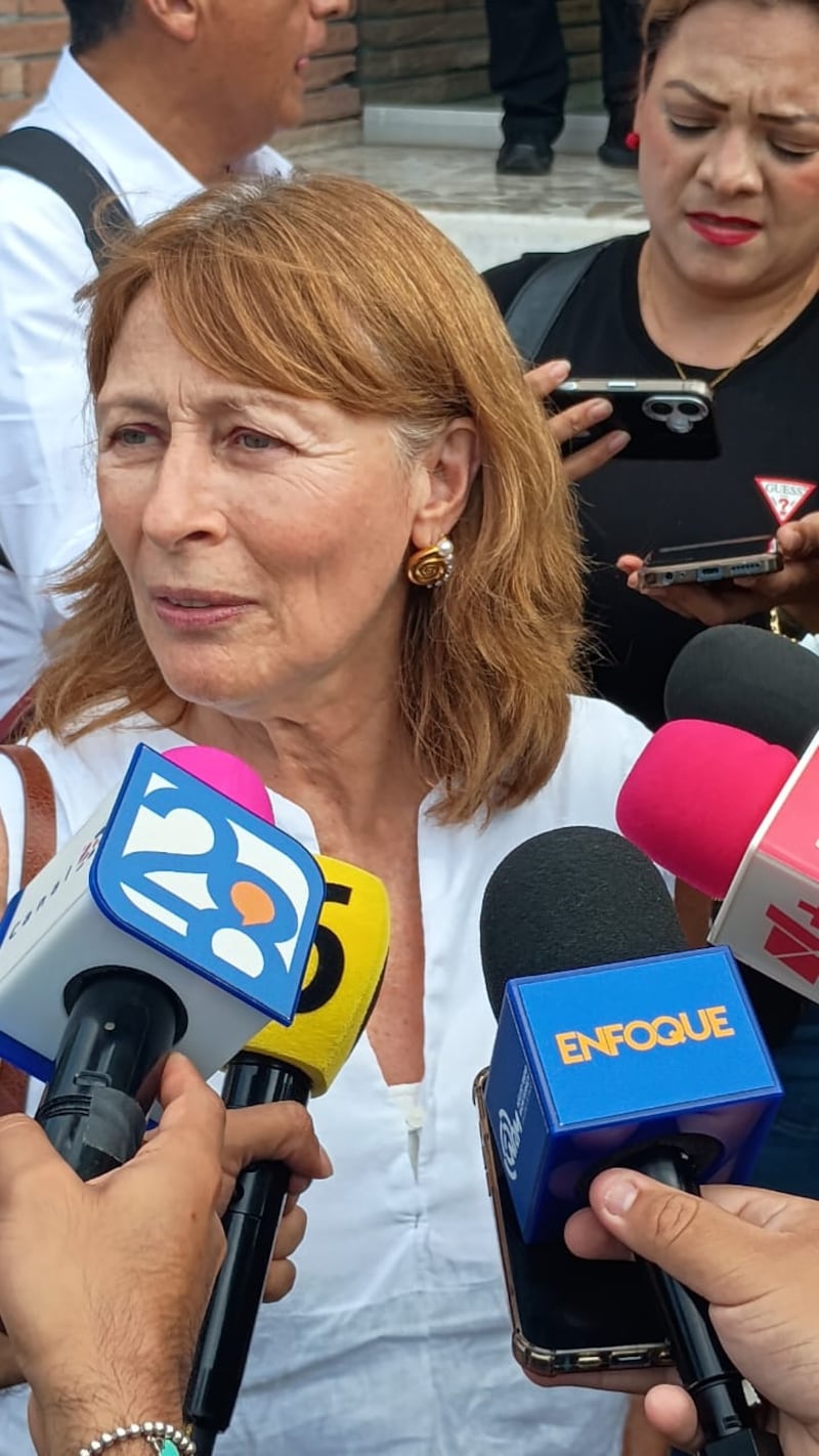 Tatiana Clouthier.