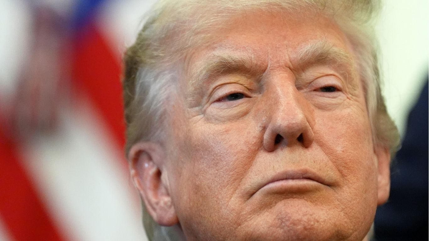Trump presume acuerdo histórico con Irán: “No tendrán armas nucleares”